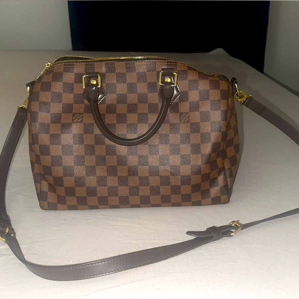 Louis Vuitton speedy bag